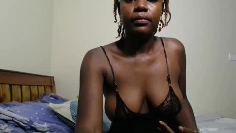 Sexxy babe online show from February 17, 8:19 pm