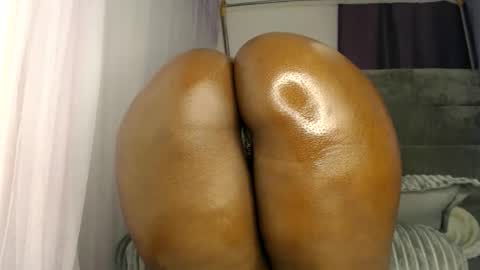 sexxywide ebony online show from June 7, 8:21 am