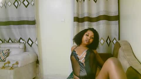 Ariana online show from November 18, 4:19 pm