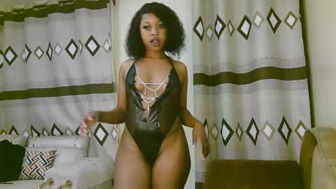 Ariana online show from November 17, 4:08 pm