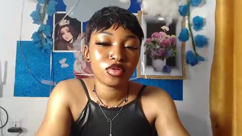 sexy_bluey247 online show from July 28, 3:43 pm