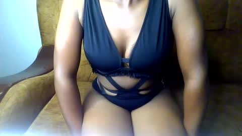 Ellahh online show from June 11, 2:53 am