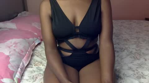 Ellahh online show from July 22, 11:11 am