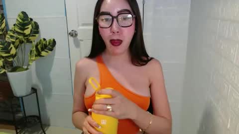 sexy_emily92 online show from September 13, 7:33 pm