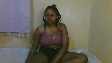 sexy_latasha online show from March 11, 7:38 pm