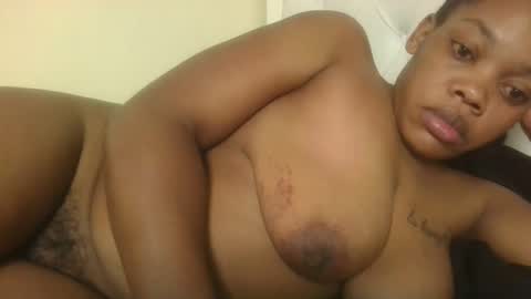 sexy_lyna online show from October 25, 7:10 pm