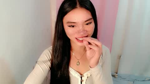 Snapshot of sexy_mikaxoxo chatting on February 19, 7:59 pm mika online show from February 19, 7:59 pm