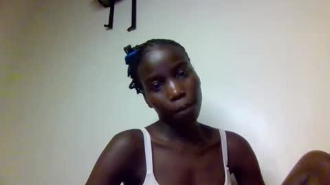 sexy_petittie online show from October 12, 7:49 pm