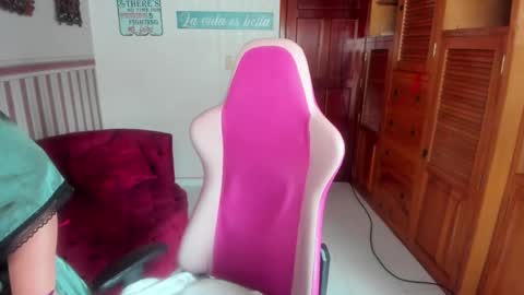 sexy_valeshca online show from November 10, 12:44 pm