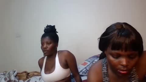 Snapshot of sexy_zela chatting on October 26, 4:13 pm Zela online show from October 26, 4:13 pm
