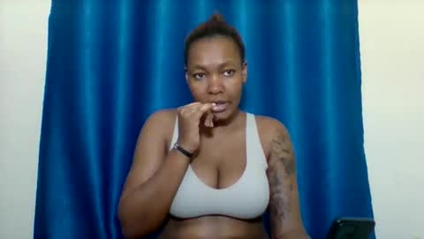 sexyapple2002 online show from June 1, 7:04 pm