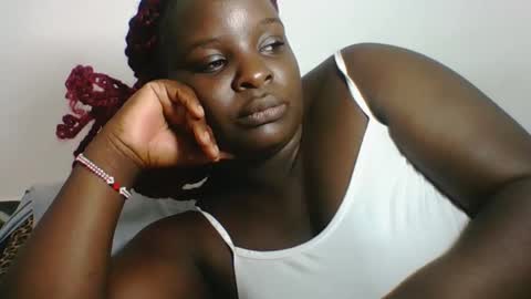 Snapshot of sexyblackgal10 chatting on September 19, 3:05 am sexyblackgal10 online show from September 19, 3:05 am