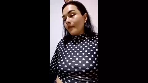 sexychubbyanna online show from April 12, 12:46 am