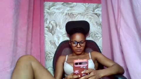 sexydoll32 online show from July 13, 2:12 am