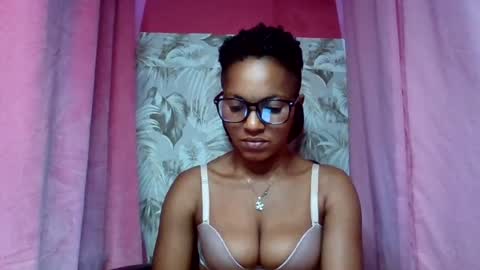 sexydoll32 online show from July 19, 12:57 am