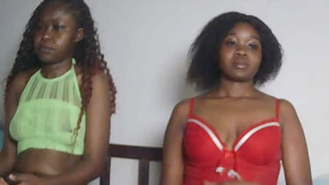 sexyebony283378 online show from July 14, 6:29 am