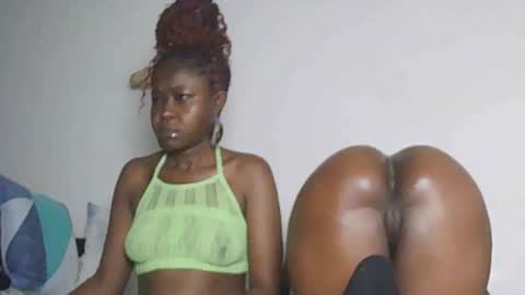 sexyebony283378 online show from July 16, 5:56 am