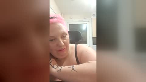 Wouldntyouliketoknow online show from July 14, 9:41 pm