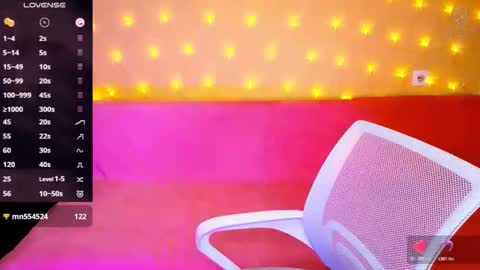 Kate online show from March 18, 2:33 pm