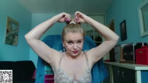Jenny online show from July 17, 5:23 am