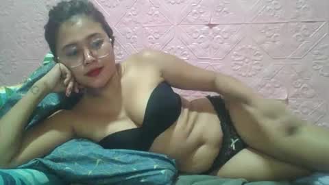 sexyjessa20 online show from June 5, 1:53 am