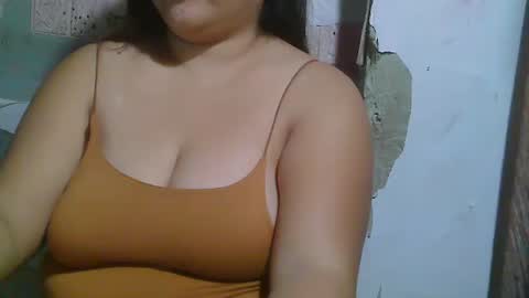 Snapshot of sexykittymom chatting on October 21, 8:02 pm sexykittymom online show from October 21, 8:02 pm