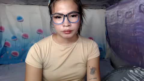 Laylia3 online show from July 7, 4:15 am