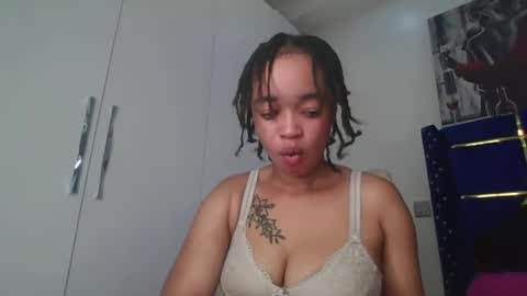 mel online show from February 21, 7:03 pm