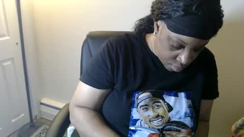 SexyMona online show from April 1, 7:31 am