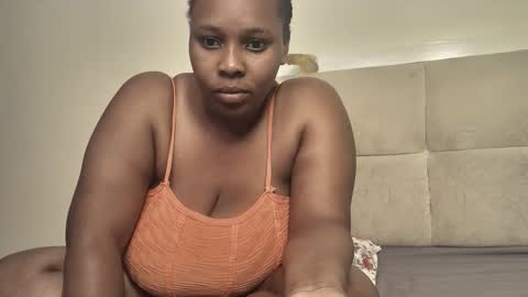 Snapshot of sexynina25 chatting on October 11, 6:54 pm nina online show from October 11, 6:54 pm