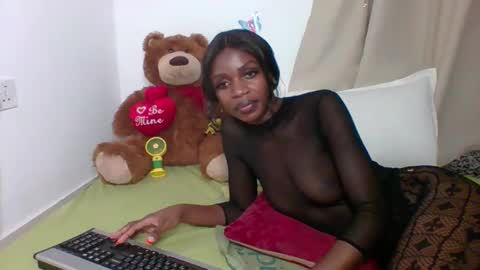 sexypetite02 online show from February 11, 8:16 am
