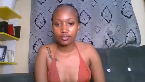 sexyriri22 online show from February 5, 3:48 pm