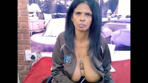 sexyva4u2luv online show from June 27, 6:03 am