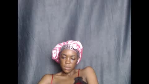 Snapshot of sexyxbunnyxx chatting on December 9, 5:19 pm Blue online show from December 9, 5:19 pm