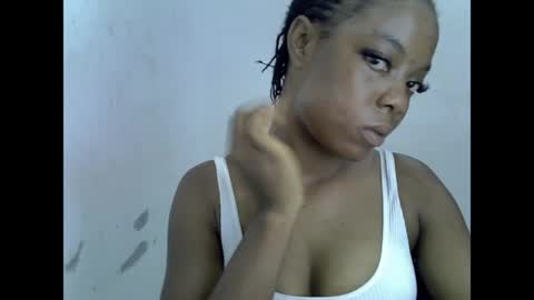 sexyxpeach online show from April 19, 9:50 pm