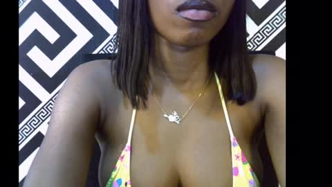 Snapshot of sezy_petite chatting on September 23, 9:51 am Wealth online show from September 23, 9:51 am