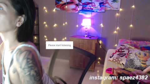 Snapshot of shadia_squirt chatting on January 17, 9:17 pm shadia online show from January 17, 9:17 pm