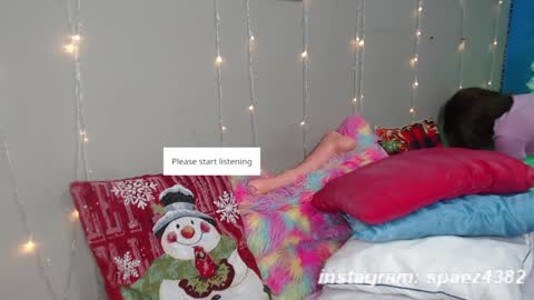 Snapshot of shadia_squirt chatting on December 19, 10:56 am shadia online show from December 19, 10:56 am
