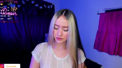 Shaira Clark online show from April 19, 1:38 am