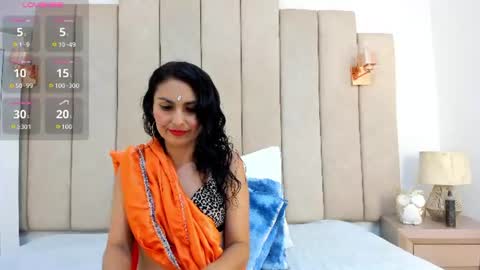 Shanily online show from July 28, 6:53 pm