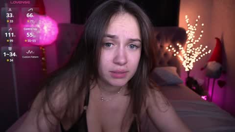Snapshot of shame_lesss chatting on January 9, 1:45 pm Lessi online show from January 9, 1:45 pm