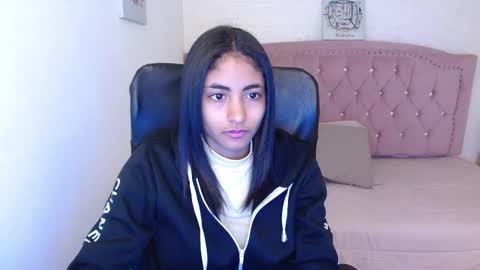 shanelle online show from March 12, 3:02 am