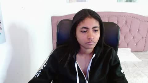 shanelle online show from October 1, 3:22 am