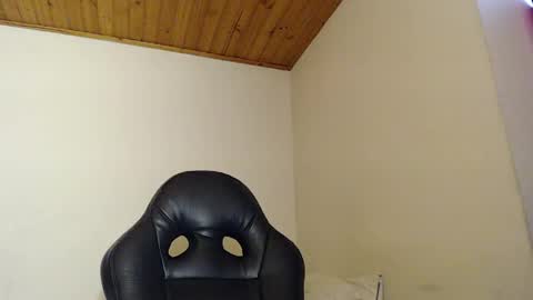 shanel_lozano online show from May 24, 9:14 pm