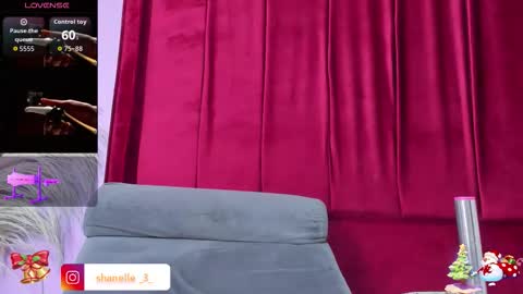 shanelle7 online show from December 13, 7:53 pm