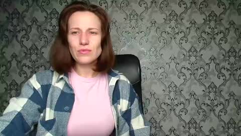 Shannen online show from December 20, 6:34 pm