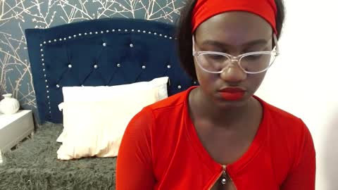 Snapshot of shanntall_tk chatting on March 1, 12:23 pm shanntall_tk online show from March 1, 12:23 pm