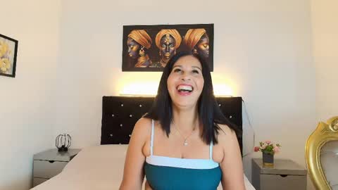  Shanon  online show from June 3, 7:30 pm