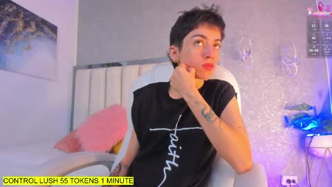 Shantal online show from April 4, 11:20 am