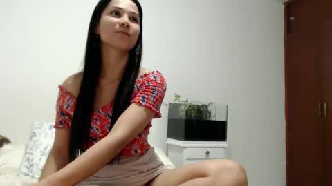 Snapshot of shantalkimberly chatting on September 25, 11:57 pm maria online show from September 25, 11:57 pm